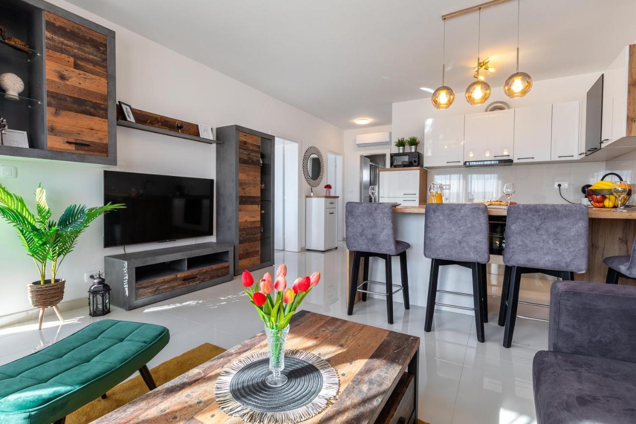 Sunny Island Apartment Трогир Экстерьер фото